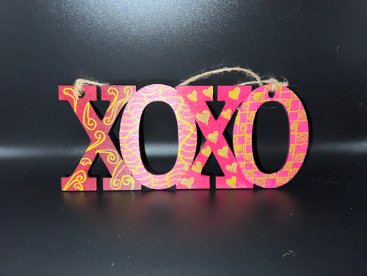 "XOXO" Sign - Gold